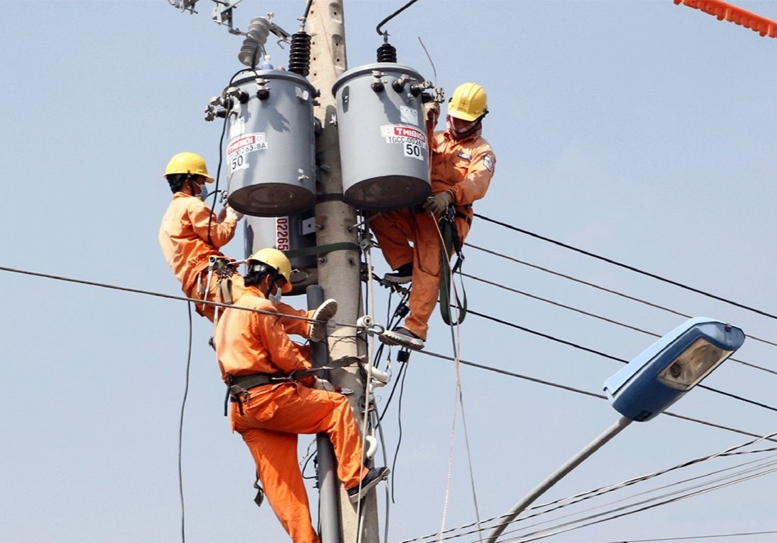 Tiêu thụ điện miền Bắc tăng cao, EVN khuyến cáo sử dụng điện tiết kiệm