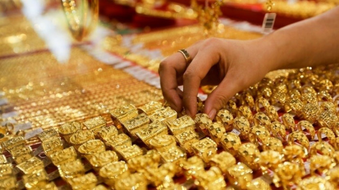 Đầu tuần, giá vàng SJC giữ vững ở mức 57 triệu đồng/lượng