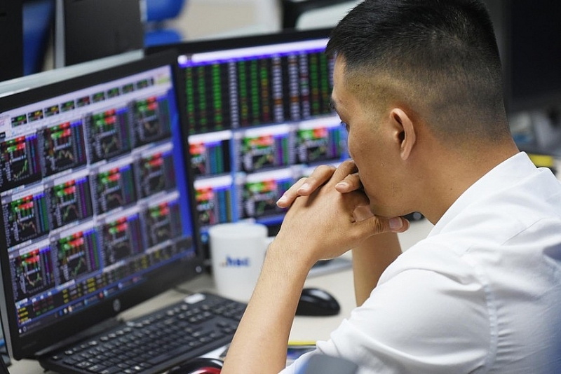 Tổng quan thị trường chứng khoán tuần 9-13/8/2021: Vn-Index chinh phục vùng kháng cự 1.345 - 1.350 điểm thành công