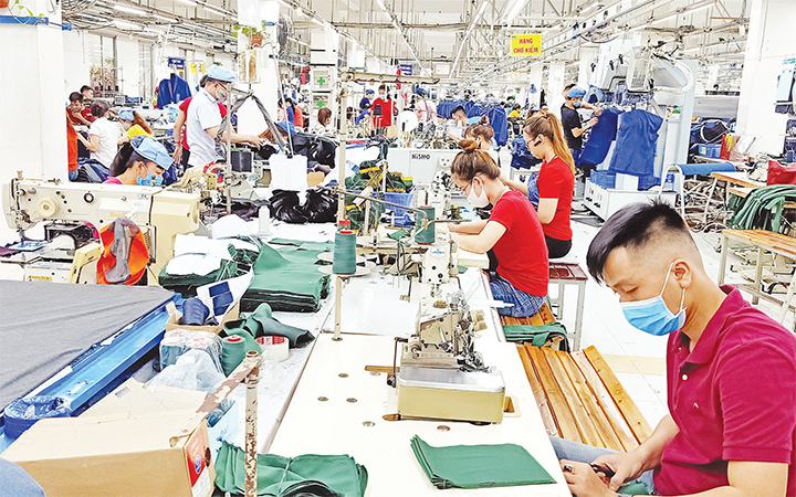 Thủ tướng yêu cầu 10 Bộ rà soát pháp luật tháo gỡ khó khăn cho đầu tư, kinh doanh