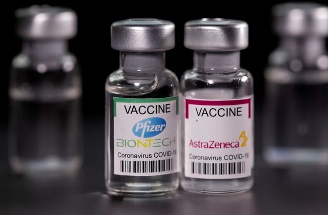 Hiệu quả của vắc xin Pfizer giảm nhanh hơn vắc xin AstraZeneca
