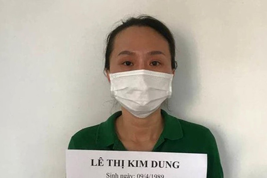 Bắt người phụ nữ 'sắp xếp' tiêm vắc xin COVID-19 giá 4 triệu đồng/liều