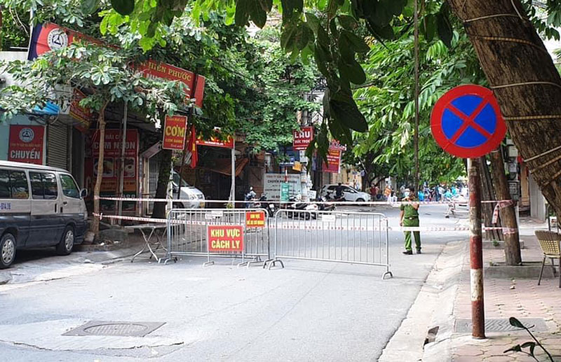 Hà Nội: Cách ly tế gần 500 hộ dân tại phường Giáp Bát, quận Hoàng Mai