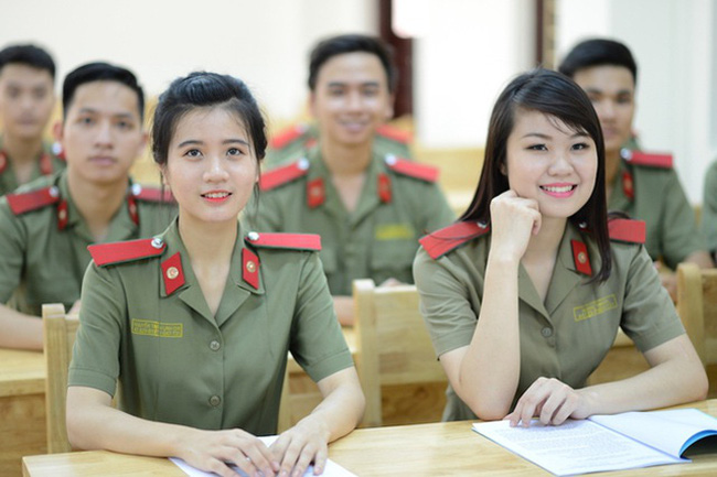 Bất ngờ điểm sàn các trường công an, quân đội năm 2021