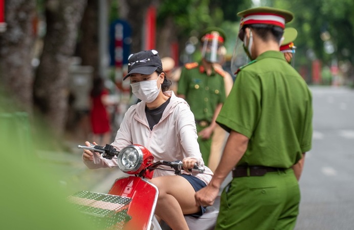 Ngày 2/9: Hà Nội xử phạt hơn 1.500 trường hợp vi phạm phòng chống dịch