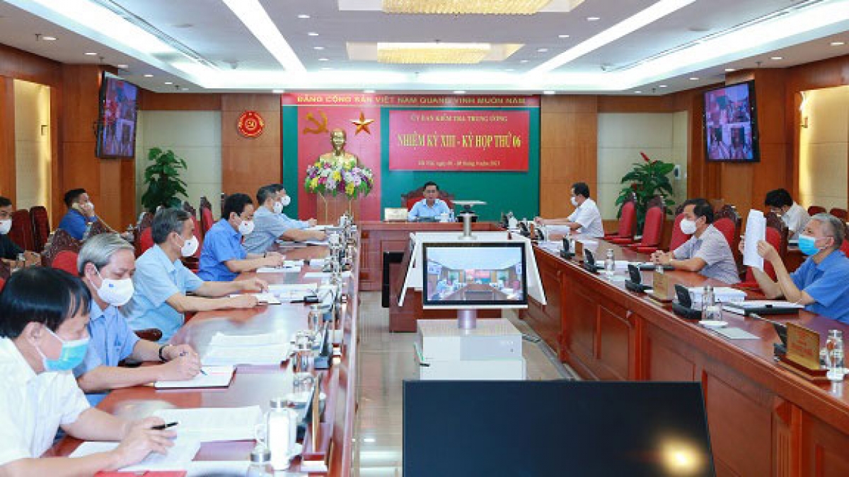Ủy ban Kiểm tra Trung ương kỷ luật và khai trừ Đảng nhiều cán bộ