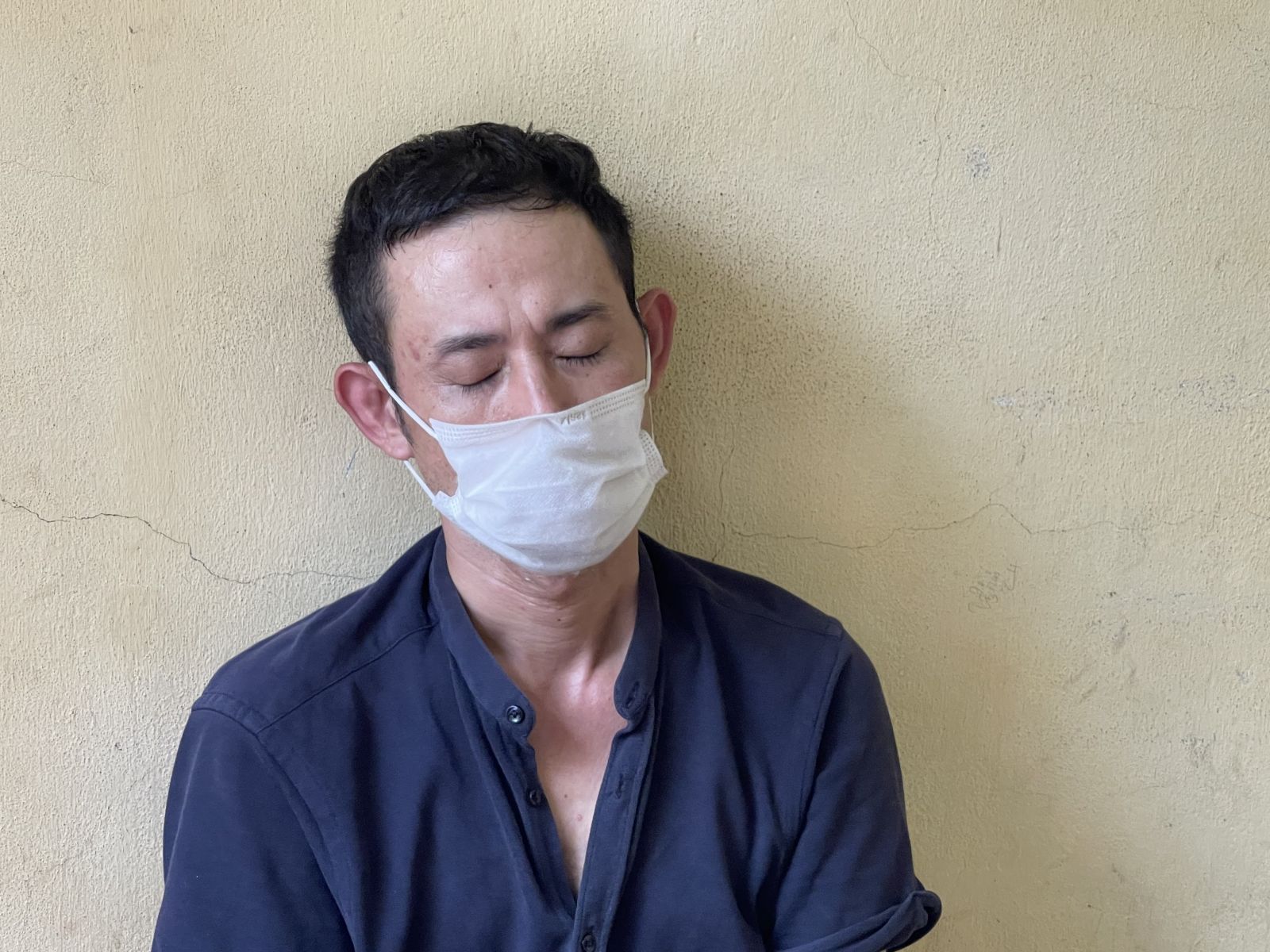 Tổ chức sử dụng trái phép ma túy tại nhà riêng giữa vùng tâm dịch