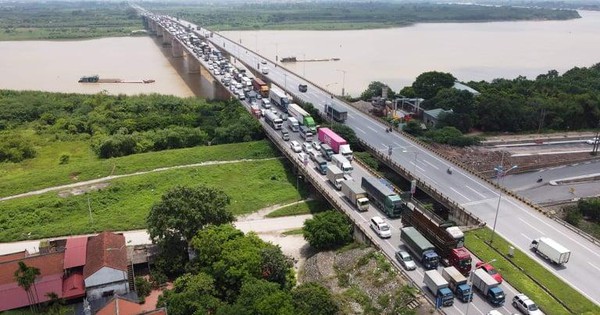 Hà Nội: Phát hiện 1 người mắc COVID-19 tại chốt kiểm soát