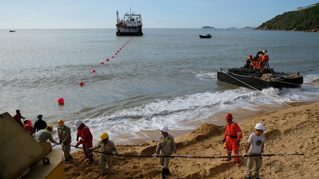 Việt Nam sẽ có thêm 3-5 tuyến cáp quang quốc tế vào năm 2025