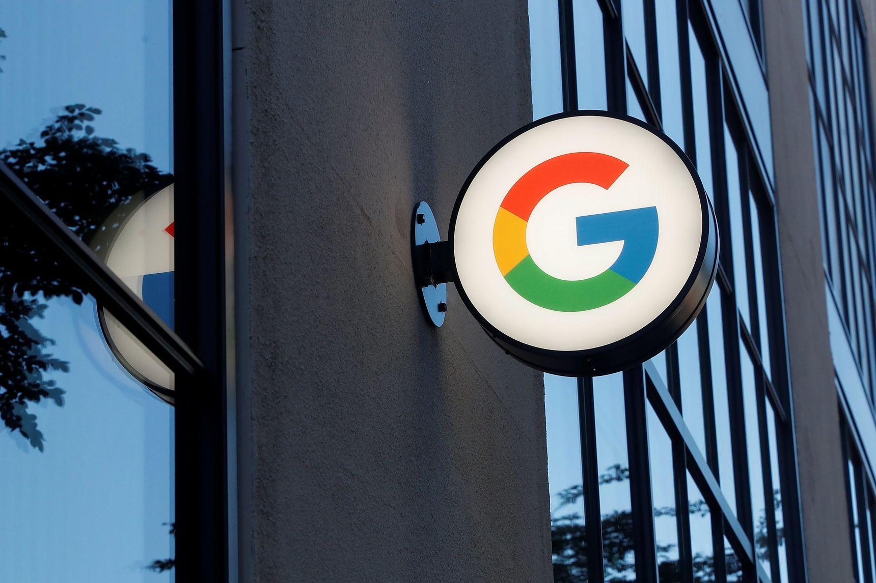 Ngoài Facebook, Amazon chính là đối thủ mới đáng gờm nhất của Google trong mảng quảng cáo