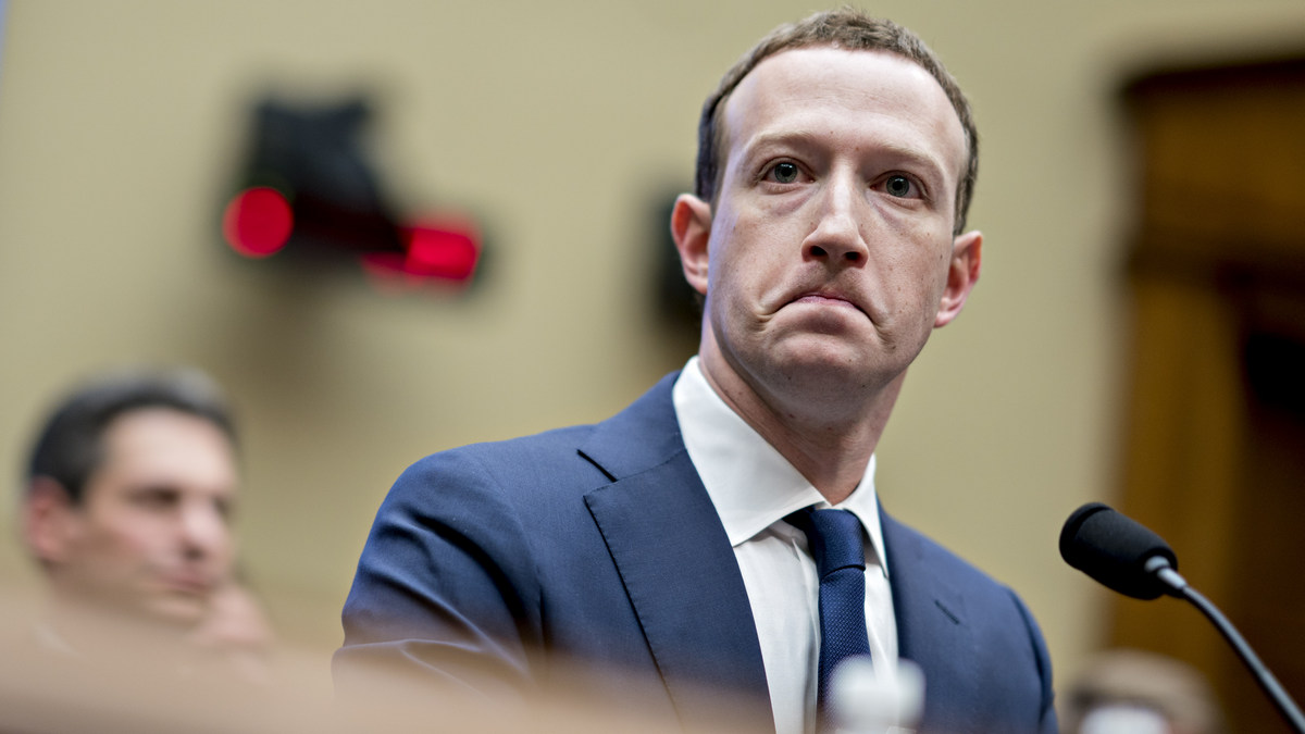 Facebook sập toàn cầu, CEO Mark Zuckerberg ‘bay’ 6 tỷ USD trong vài giờ