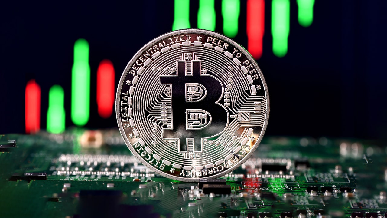 Bitcoin đi lùi, thị trường trồi sụt thất thường