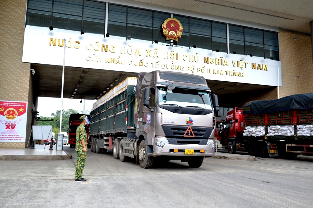 Đẩy nhanh tốc độ thông quan hàng hóa, kịp thời hỗ trợ hoạt động sản xuất