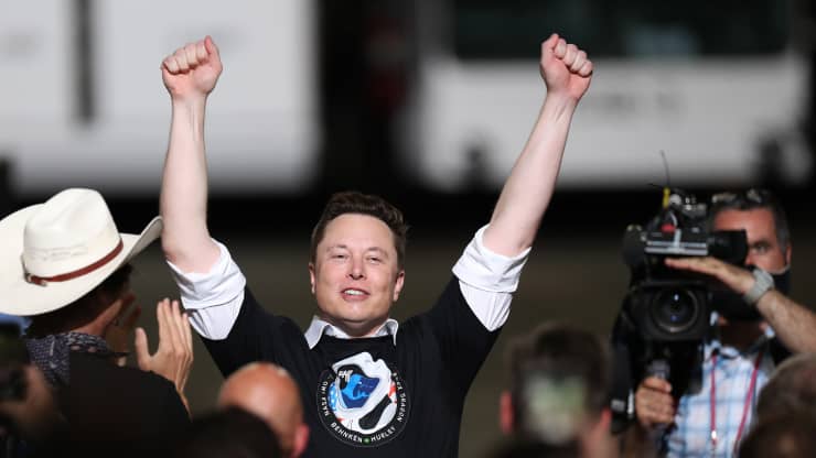 Tài sản của Elon Musk nhiều hơn cả Bill Gates và Warren Buffett cộng lại