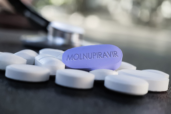Dùng thuốc molnupiravir cho bệnh nhân Covid-19 thể nhẹ: Gần 100% âm tính sau 14 ngày