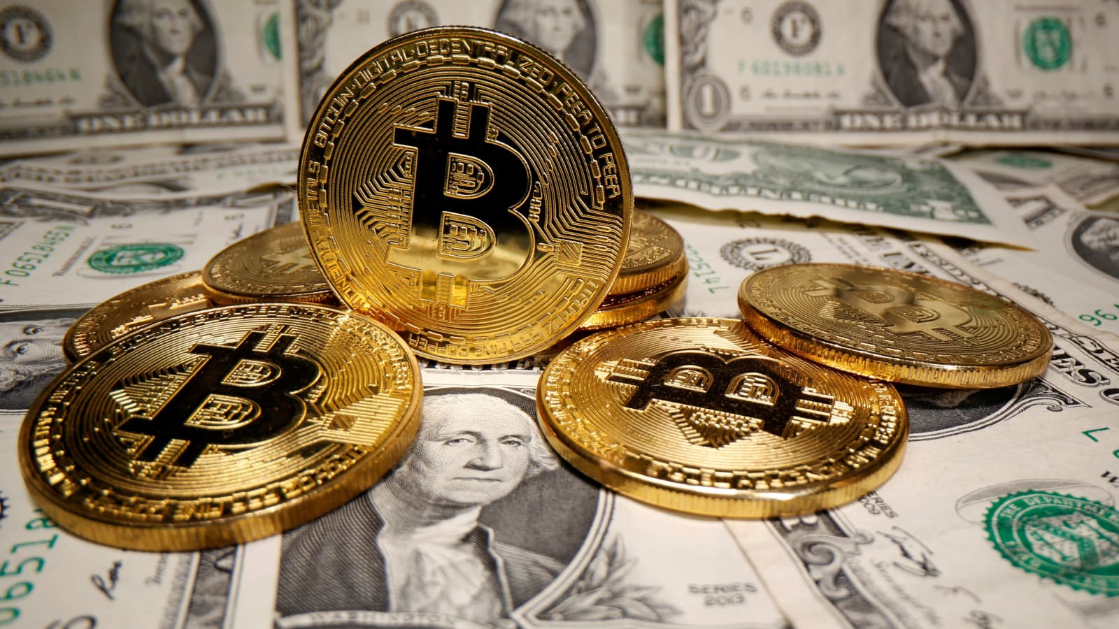 Bitcoin tiếp tục lập đỉnh lịch sử mới
