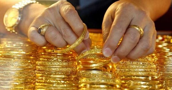 Lo lắng lạm phát, giá vàng giảm sâu phiên thứ 2 liên tiếp