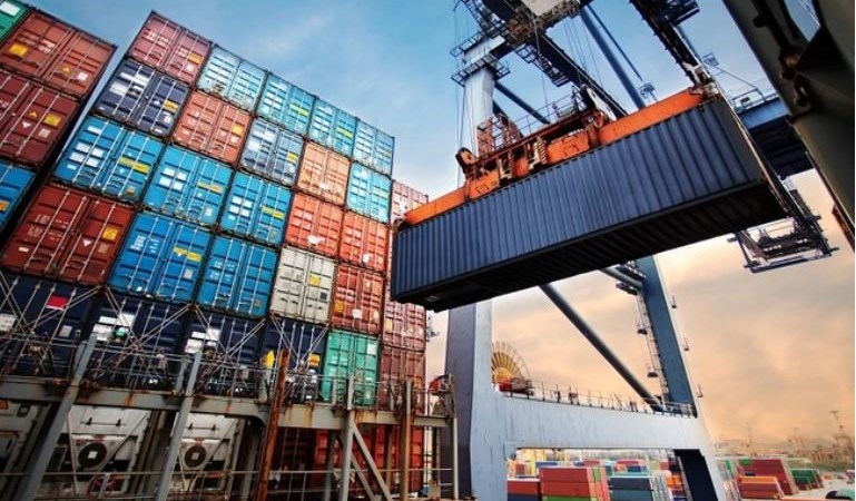 Điều chỉnh thuế suất thuế xuất khẩu một số mặt hàng để hỗ trợ sản xuất kinh doanh
