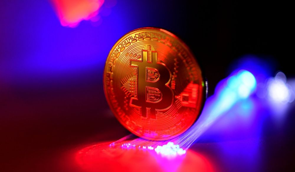 Bitcoin đột ngột giảm sâu, về mức thấp nhất trong gần 2 tháng qua