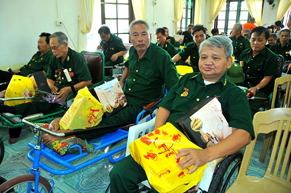 Dành hơn 435 tỷ đồng tặng quà Tết cho người có công