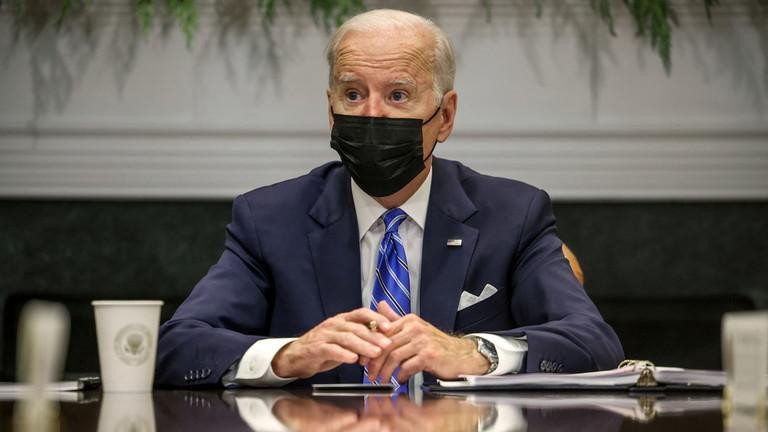 Tổng thống Biden cảnh báo 'mùa đông đen tối' cho những người chưa tiêm vắc xin