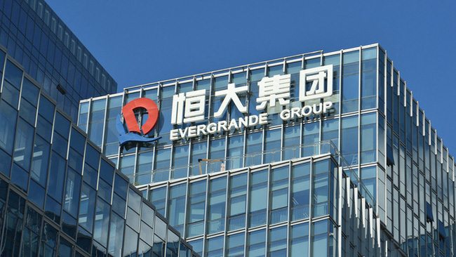 S&P chính thức hạ bậc xếp hạng của Evergrande xuống mức ‘vỡ nợ’