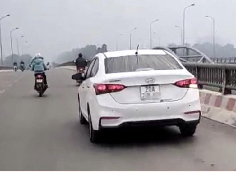 Hà Nội: Xử lý nữ tài xế đi vào đường cấm qua tin báo của người dân
