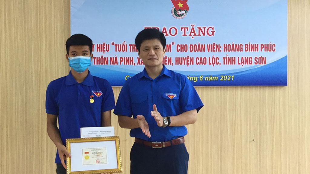 Chàng trai 19 tuổi dũng cảm xả thân cứu 2 người đuối nước trên sông Kỳ Cùng