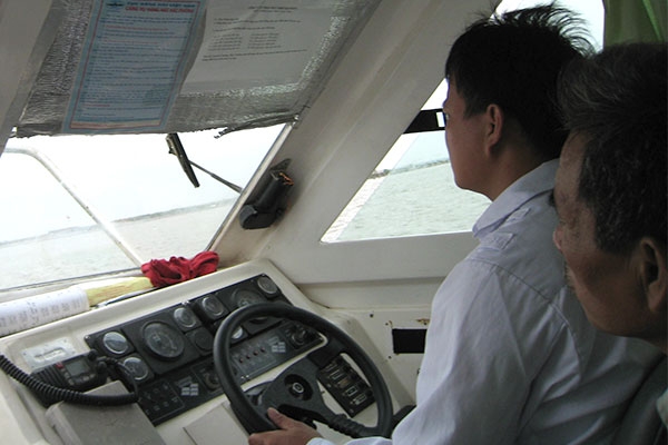 Lái tàu thuyền có nồng độ cồn bị phạt tới 35 triệu đồng