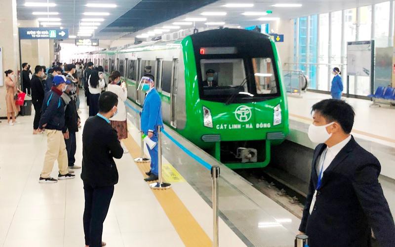 Tàu cho đường sắt không được sử dụng quá 40 năm