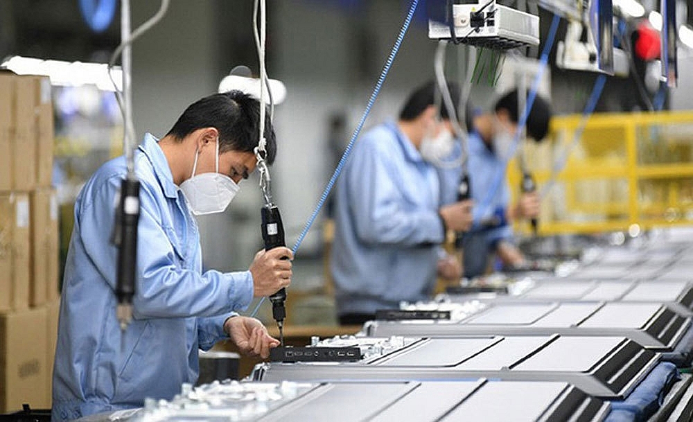 Năm 2021: Tổng vốn đầu tư ra nước ngoài của Việt Nam giảm 1,6 lần