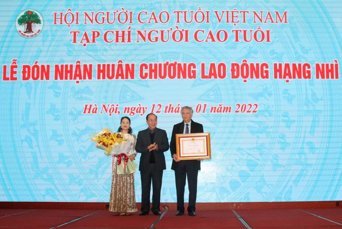 Tạp chí Người cao tuổi đón nhận Huân chương Lao động hạng Nhì
