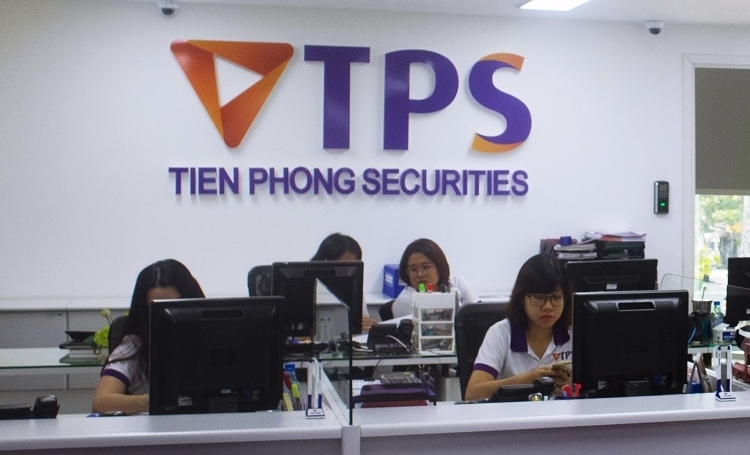 Chứng khoán Tiên Phong bị phạt do đặt cọc 'chui' 500 tỷ đồng