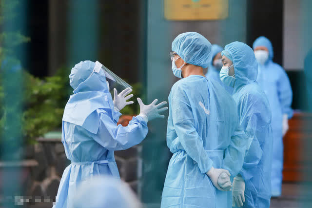 Hà Nội: Thêm 2.806 ca mắc Covid-19, Hoàng Mai đứng đầu ca mắc mới
