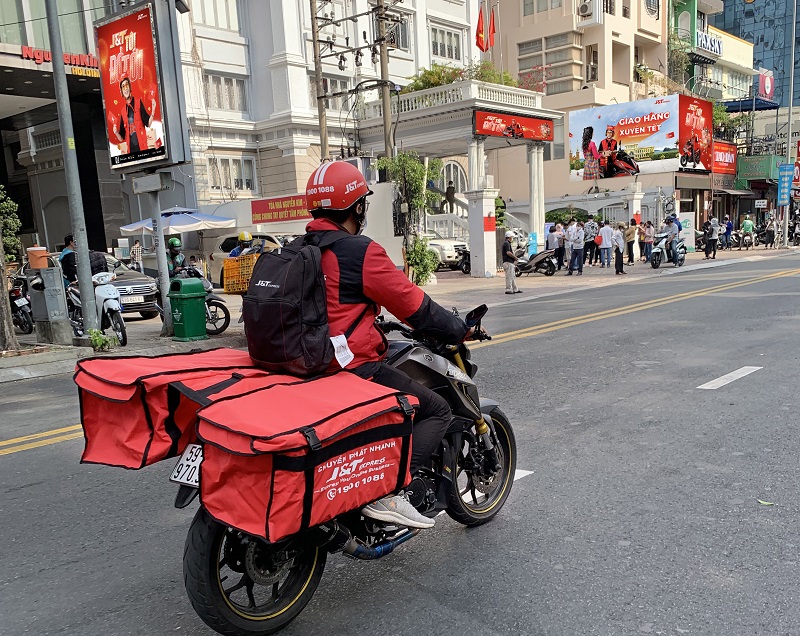 Liền kề Tết, thị trường Valentine 2022 có kém sôi động?