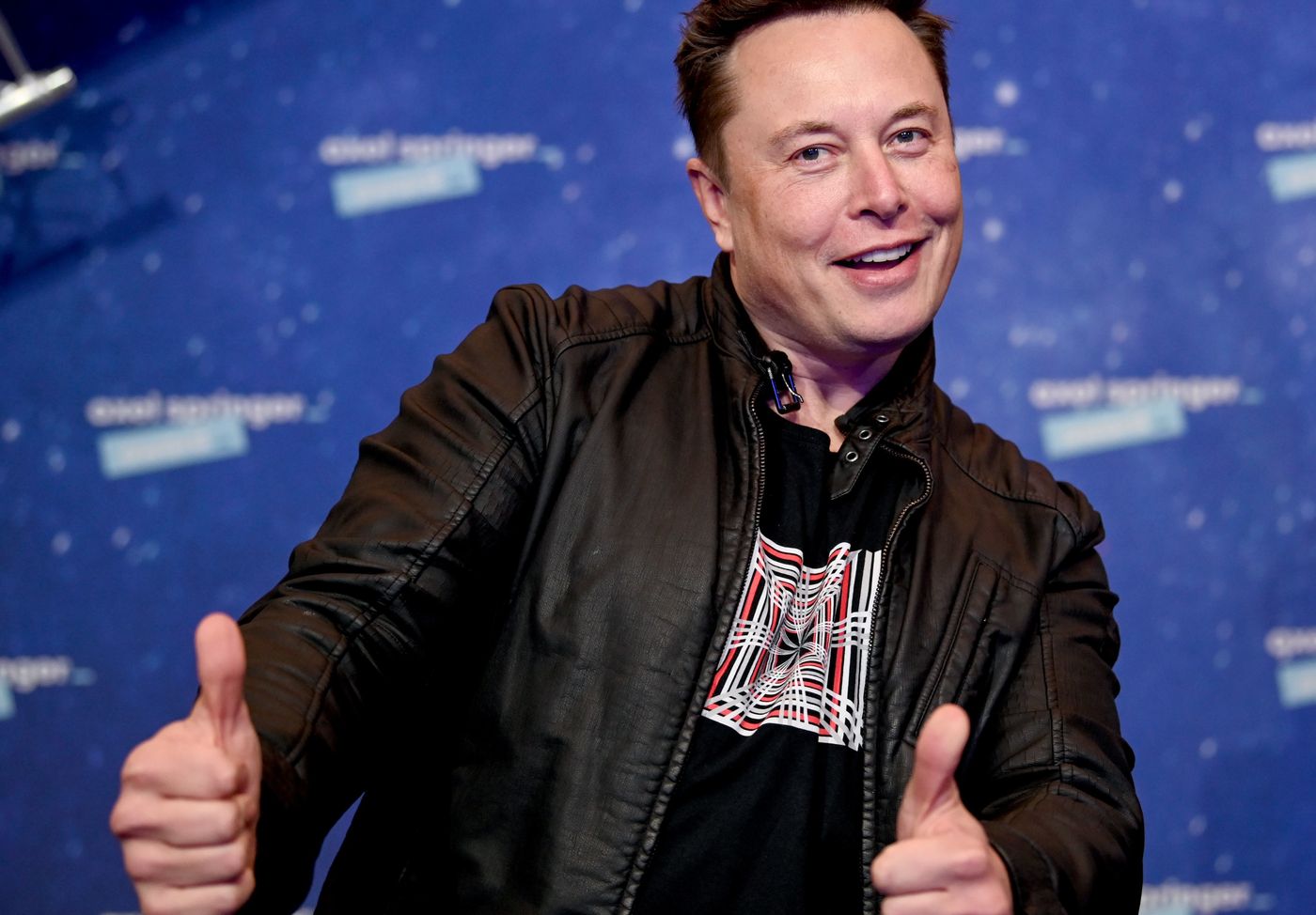 Elon Musk rút hơn 5 triệu cổ phiếu Tesla để làm từ thiện