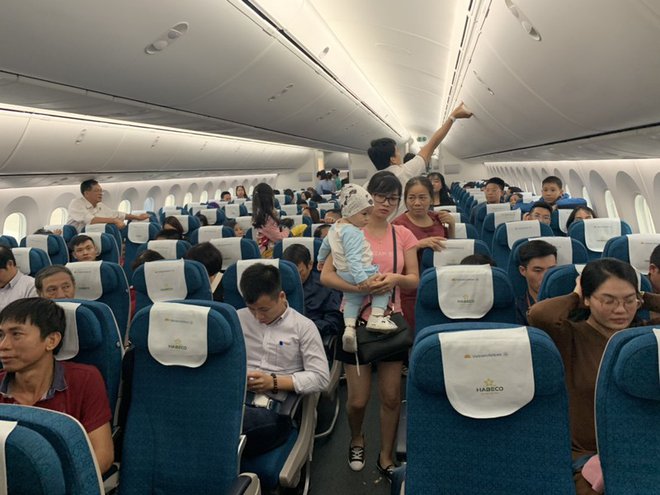 Bộ Giao thông Vận tải lên tiếng về các 'chuyến bay giải cứu'
