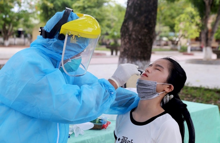 Ngày 26/2: Cả nước ghi nhận gần 78.000 ca mắc mới COVID-19
