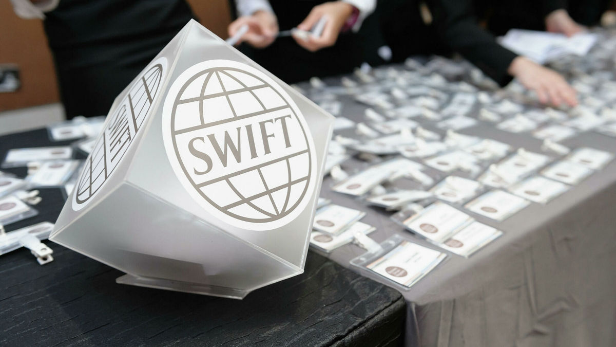 Điều gì sẽ xảy ra nếu Nga bị loại khỏi SWIFT?