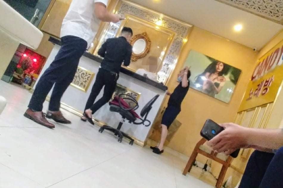 (Video) Thanh Xuân, Hà Nội: Thâm nhập nhà hàng Candy hoạt động karaoke 'chui' trong mùa dịch