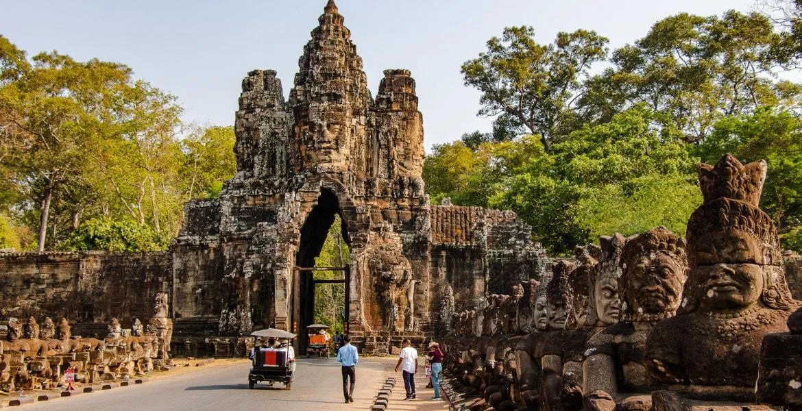 Book now Siem Reap 4D3N tour: The Grand Circuit & Pre Rup Sunset