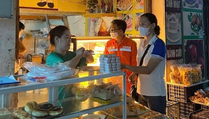 Người dân, doanh nghiệp khốn khổ vì mất điện