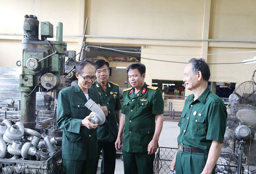 CCB Nguyễn Kim Hùng: Nhà sáng chế “chân đất”