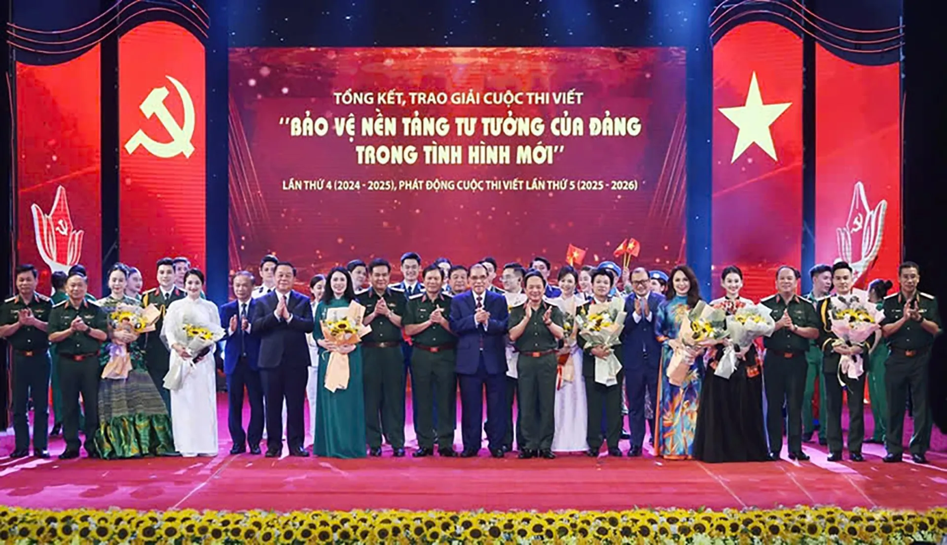 Bài 3: Nhận diện và đấu tranh với các quan điểm sai trái