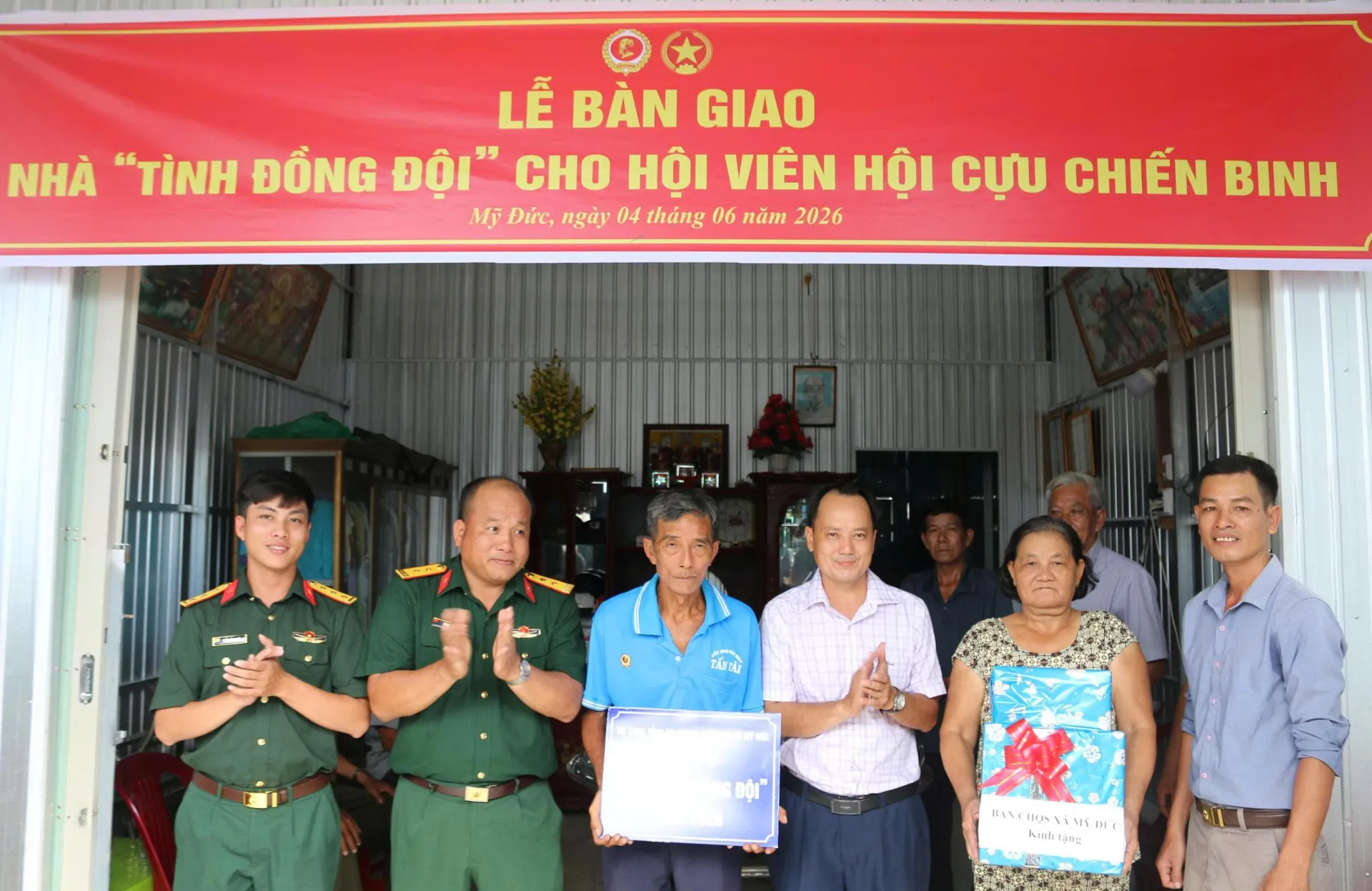 An Giang bàn giao nhà “tình đồng đội” tại xã Mỹ Đức