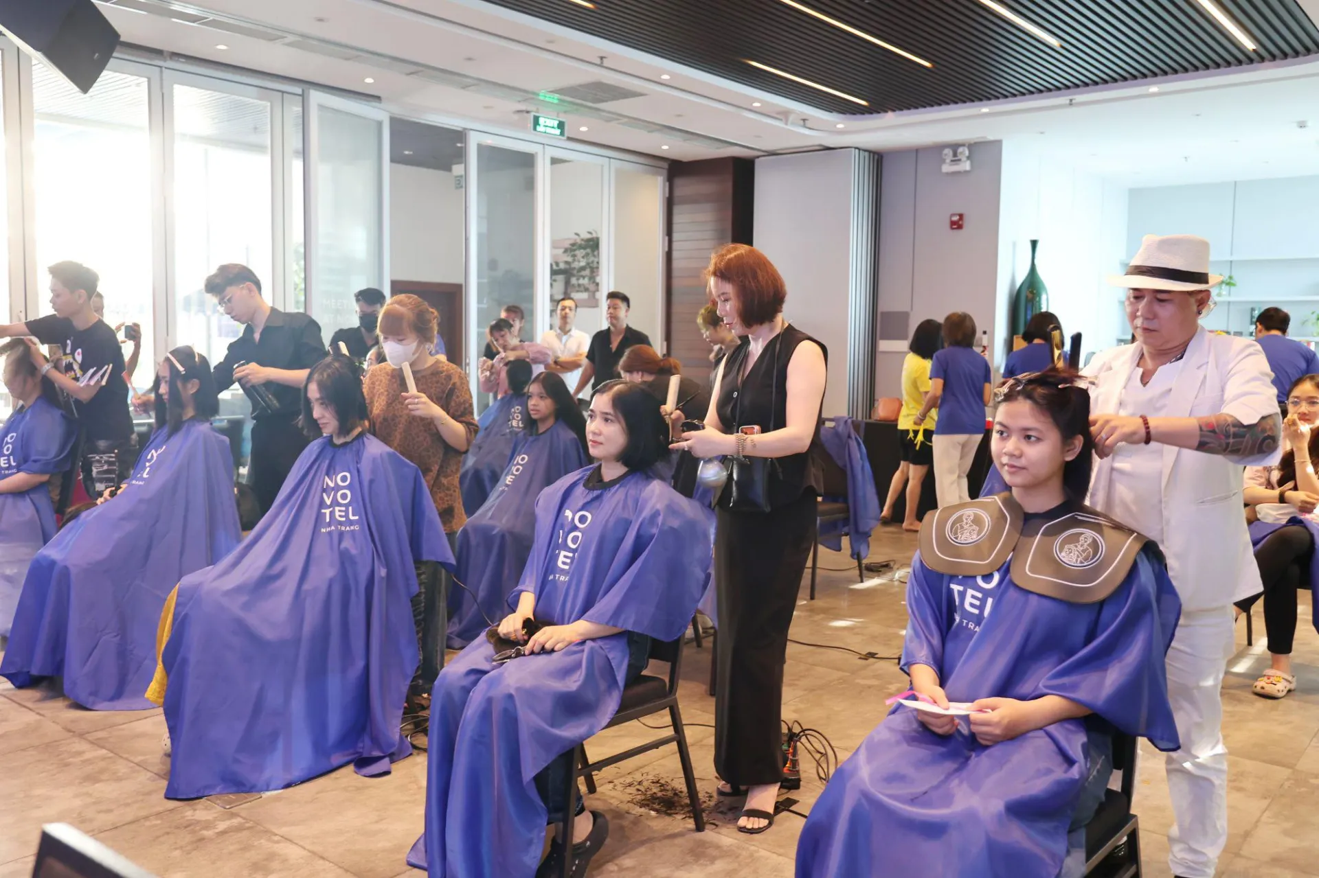 Novotel Nha Trang: Lan tỏa yêu thương từ “Ngày hội hiến tóc”