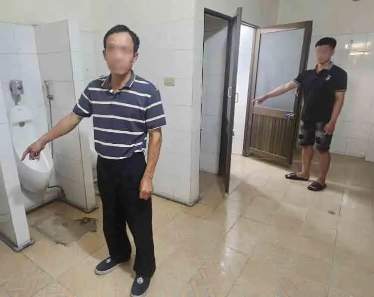 Bắt và khởi tố hai đối tượng vận chuyển trái phép hơn nửa kilôgam vàng qua biên giới