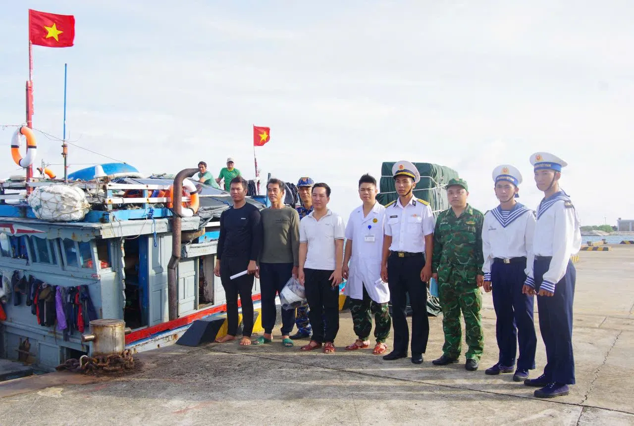 Trung tâm y tế Trường Sa điều trị thành công bệnh nhân viêm loét dạ dày - hành tá tràng
