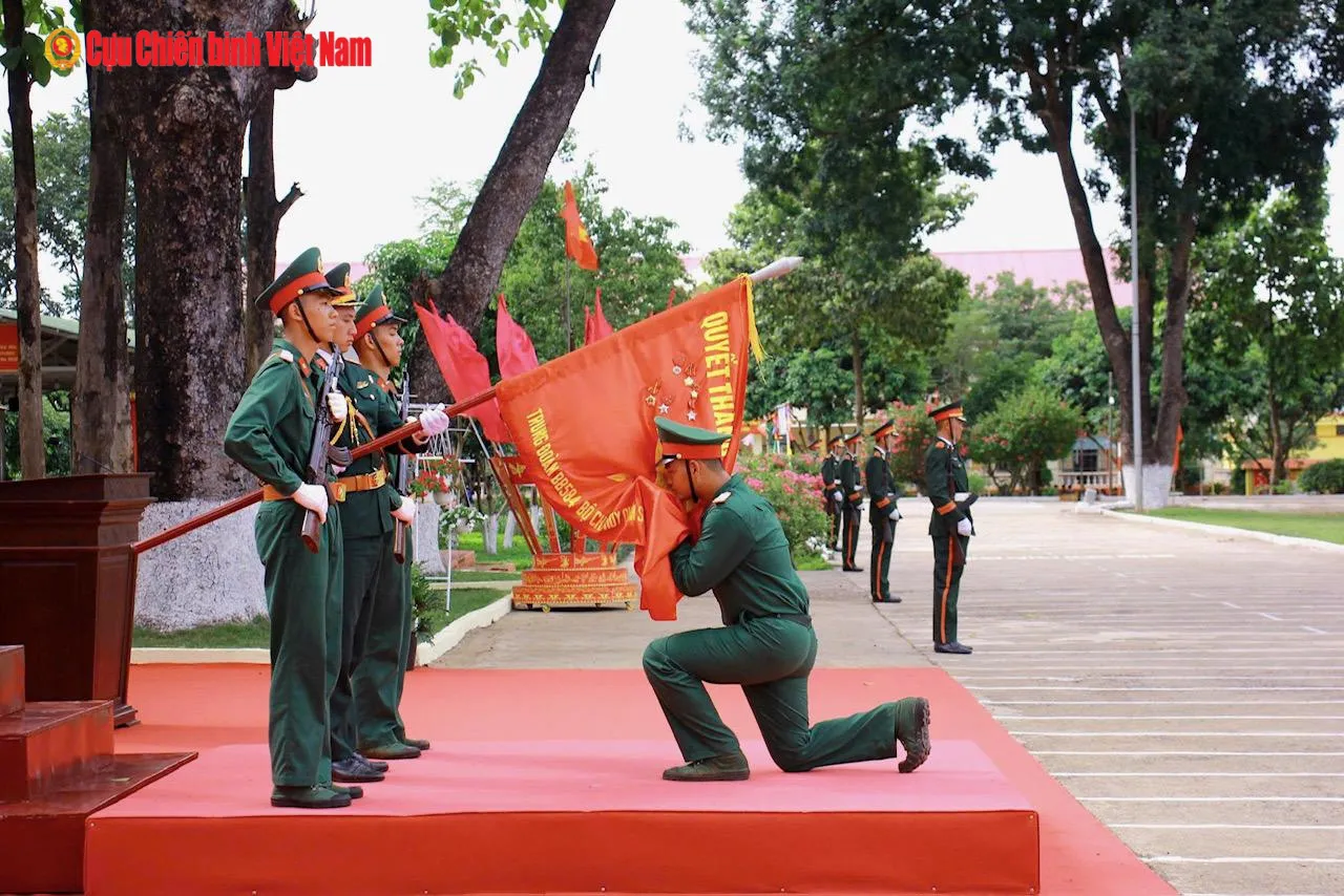 Trung đoàn 584 (Bộ CHQS tỉnh Đắk Lắk) tuyên thệ chiến sĩ mới