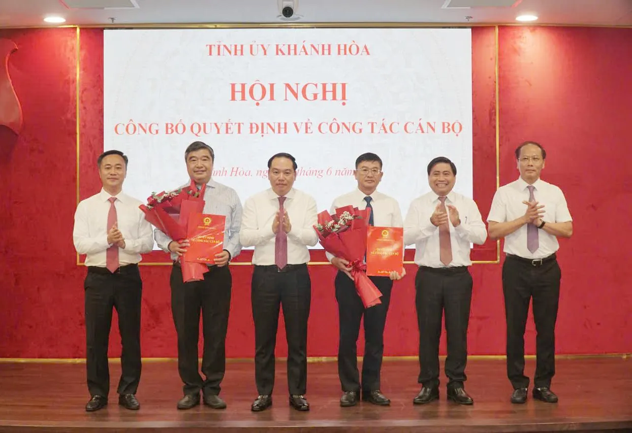Khánh Hòa: Bổ nhiệm Giám đốc Báo và Phát thanh - Truyền hình cùng hai chức vụ lãnh đạo chủ chốt của tỉnh
